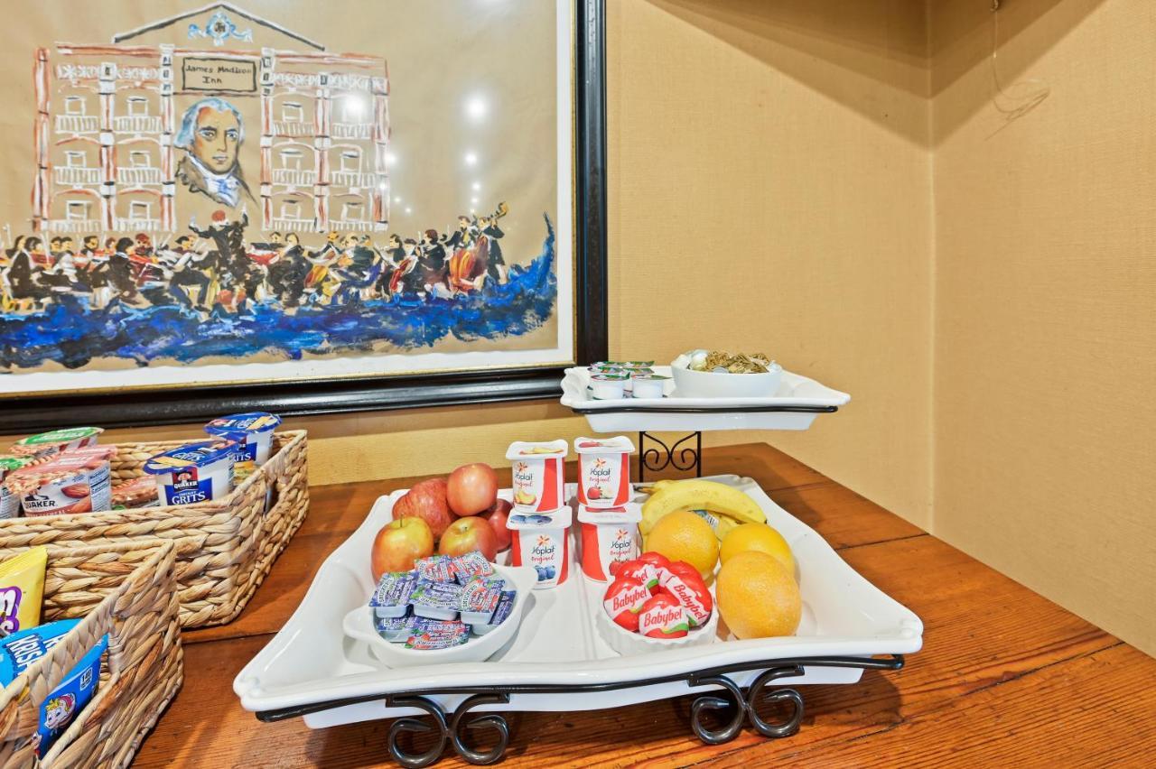 The James Madison Inn Zewnętrze zdjęcie